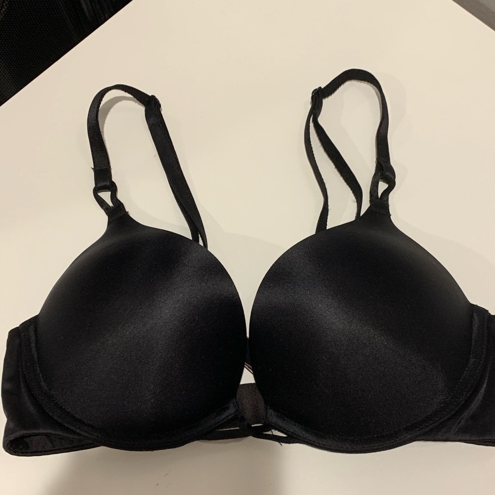 Victoria secret bombshell